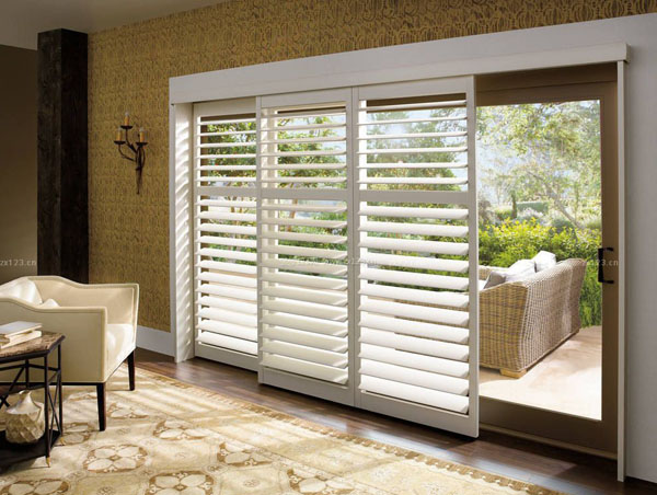 福州现代风格卧室百叶窗帘效果图 福州现代风格卧室百叶窗帘效果图