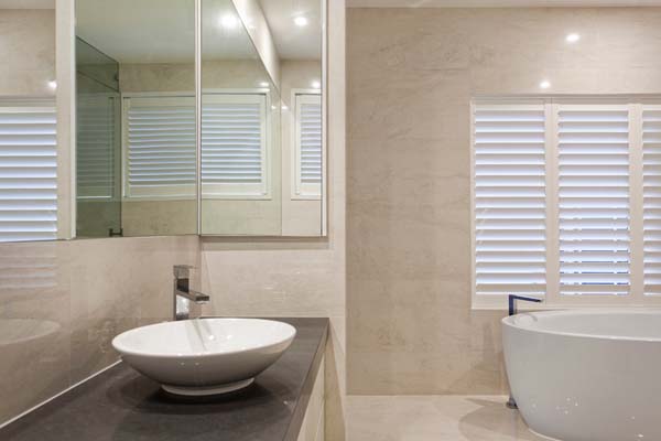 卫生间百叶窗帘